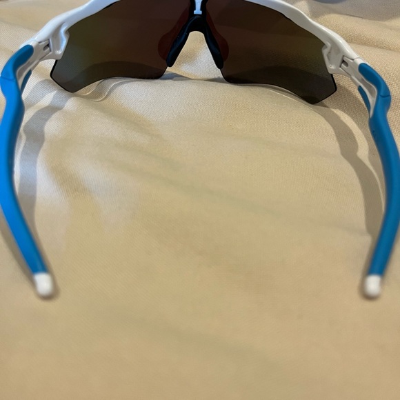 Oakley Baseball Sunglasses - Picture 4 of 5